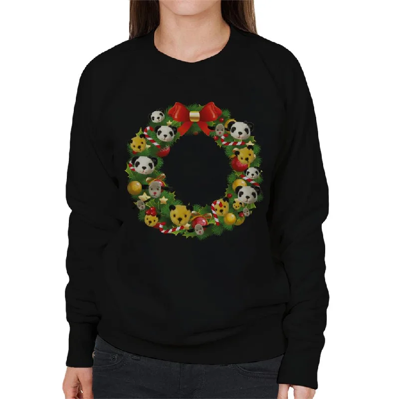 Sooty Christmas Wreath Women's Sweatshirt